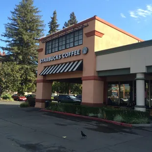 Lake Crest Village - Starbucks