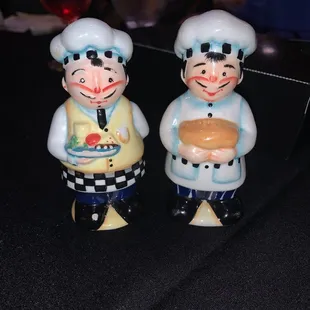 S and P shaker bakers