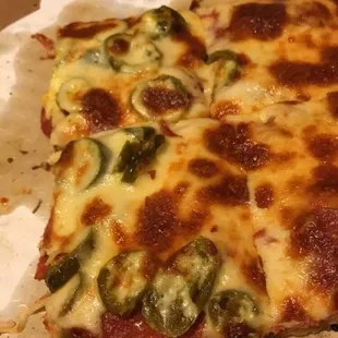 Half Jalapeño/Pepp, half pepp