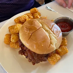 Hot chicken sandwich and a side.