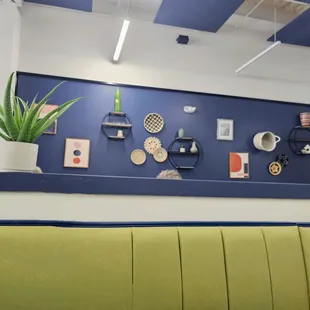 sushi and sashimi, interior