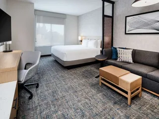 Hyatt Place Bakersfield