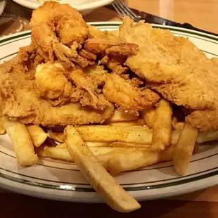 Fried fish and fried shrimp were very good. HUGE portions of fish.