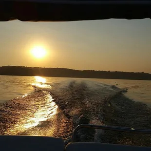 Sunset on lake lemon