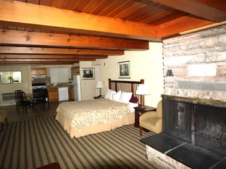 Yosemite View Lodge