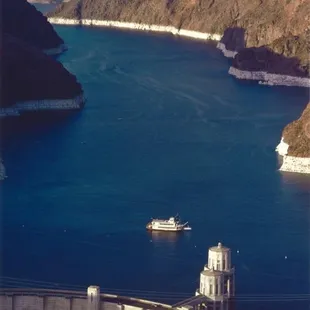 Cruising past the awe-inspiring Hoover Dam