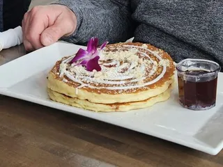 Golden Nest Pancake And Cafe