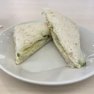 Cucumber sandwich