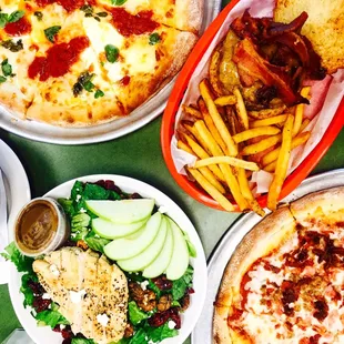 Food on the table!!! READY FOR YOU