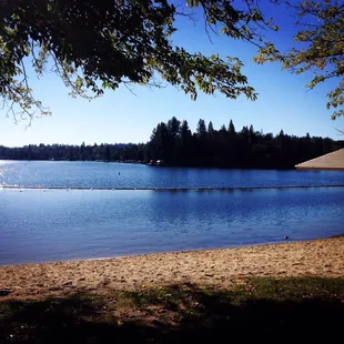 One of the main shores | IG: @jnellemarie