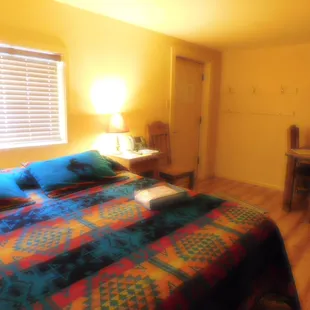 Suite  4   1 King bed