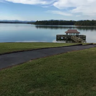 another view of the lake