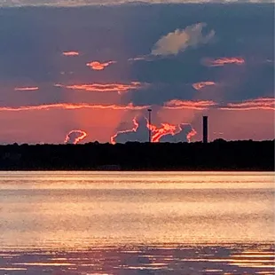 Lake Thunderbird at sunset
