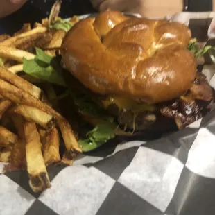 Bacon-N-Cheddar Halfback