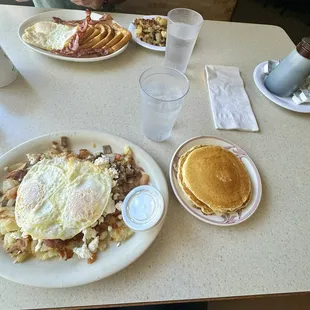 Grecian skillet