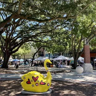 Artsy vibes at the Saturday Farmer's Market in Lakeland, FL.