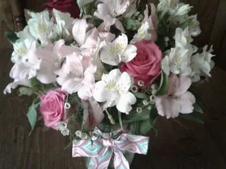 Hometown Treasures Floral & Gifts