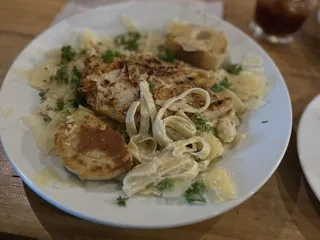 Dillys Restaurant and Bar