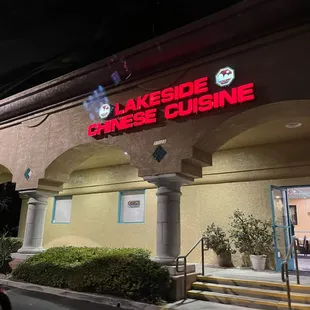 Outside front of a place that should be avoided