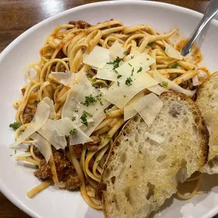 Bolognese and bread