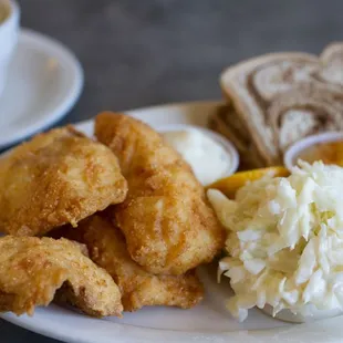 Lakeside Pub and Grill