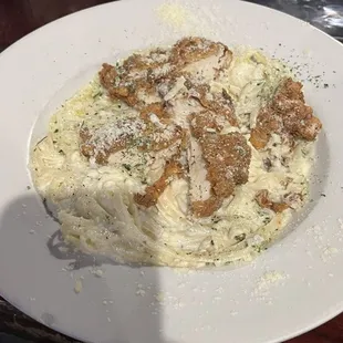 Chicken alfredo (with fried chicken)