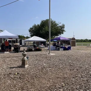 Just a few vendors out today