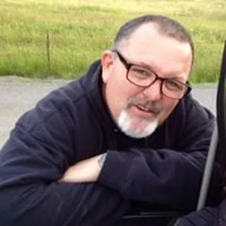 Dan R.