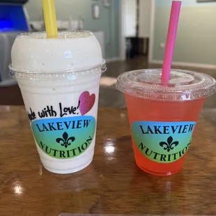 Banana moon pie shake and kid&apos;s strawberry lemonade tea.