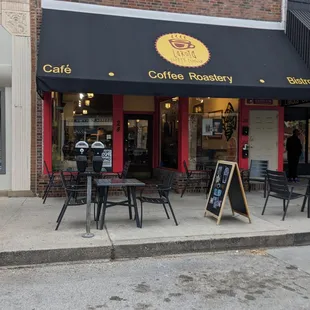 Lakota Coffee Company, Columbia