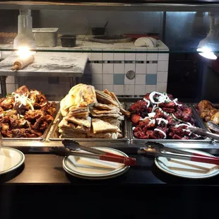 Fresh Tandoor chicken, chicken tikkah and Naan from the Grill