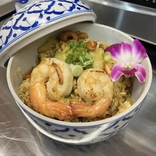 Pineapple Fried Rice (chicken &amp; shrimp)