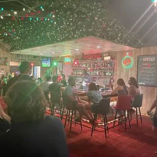Inside - even this full on a Tuesday night!