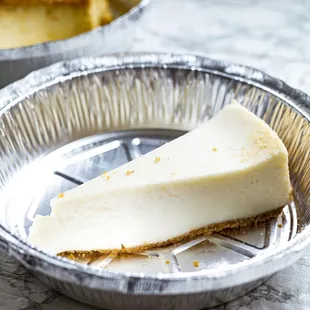 Cheesecake  IG: @huangryfoodie