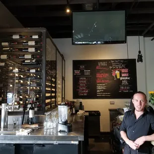 Beautiful wine selection, beer, cocktails and hospitable bar tender!