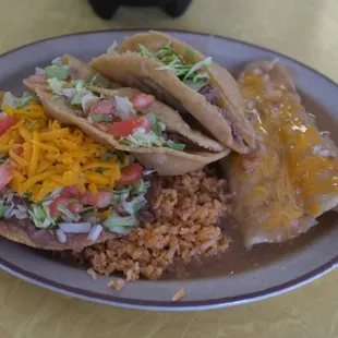 a plate of mexican food