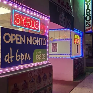 Lala&apos;s Gyros Entrance