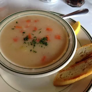 Mama's Meatball Soup