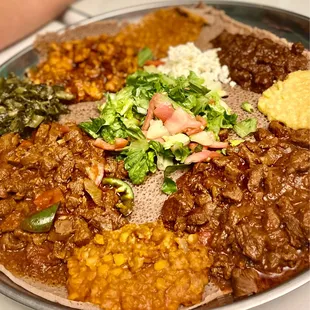 a plate of mexican food