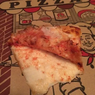 This is what Lalis serves their customers. Pizza with no sauce. Kind of like a quesadilla. Go else where!!