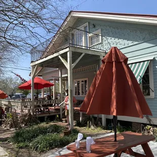 Nice understated Northshore ambiance at LaLou in Mandeville.