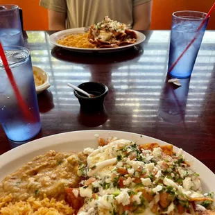 Huge, heavenly chilaquiles!