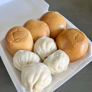 Baked and steamed bbq pork buns