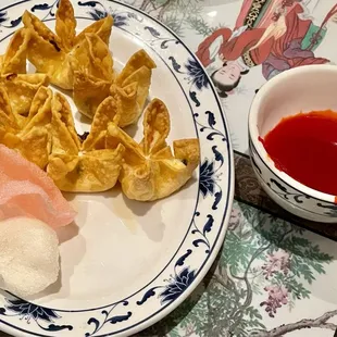 Crab Rangoon was crispy and the filling was on point