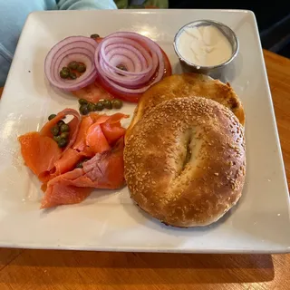 Bagel Deluxe