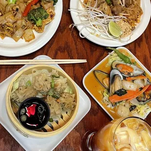 Always consistent!  Drunken Noodle, Pad Thai, Thai Tea, Steamed Dumplings and Hoi Pad Prik (mussels)
