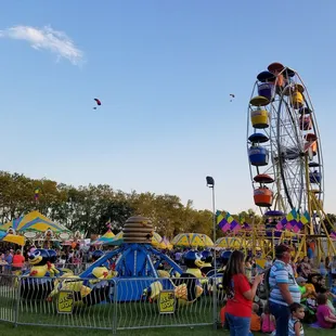 Carnival rides and games at hot air balloon fest