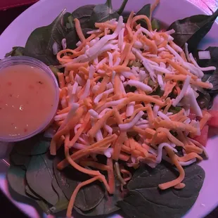 Side salad with spinach