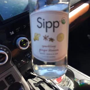 Sparkling Ginger Blossom with ginger, lime and vanilla