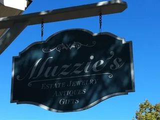 Muzzie's